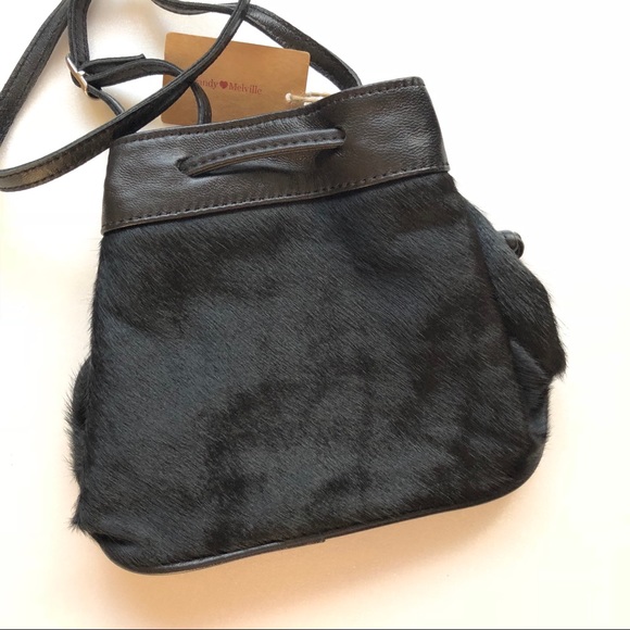 brandy melville • mini black bucket bag fur - Picture 5 of 8
